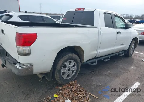 2012 Toyota Tundra Grade 4.6L V8 z USA, uszkodzony, nr VIN 5TFRM5F16CX036411